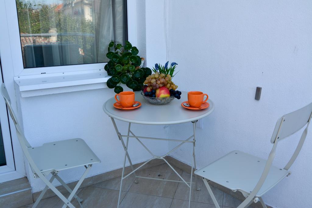 Luxury Apartments Burgas Екстер'єр фото